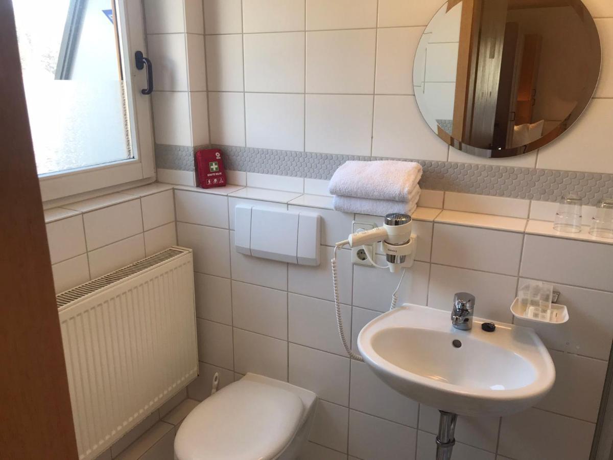 Self-Check-In Ferienwohnungen & Apartments Am Bergsee Triberg im Schwarzwald Exterior photo