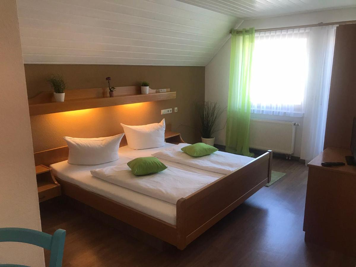 Self-Check-In Ferienwohnungen & Apartments Am Bergsee Triberg im Schwarzwald Exterior photo