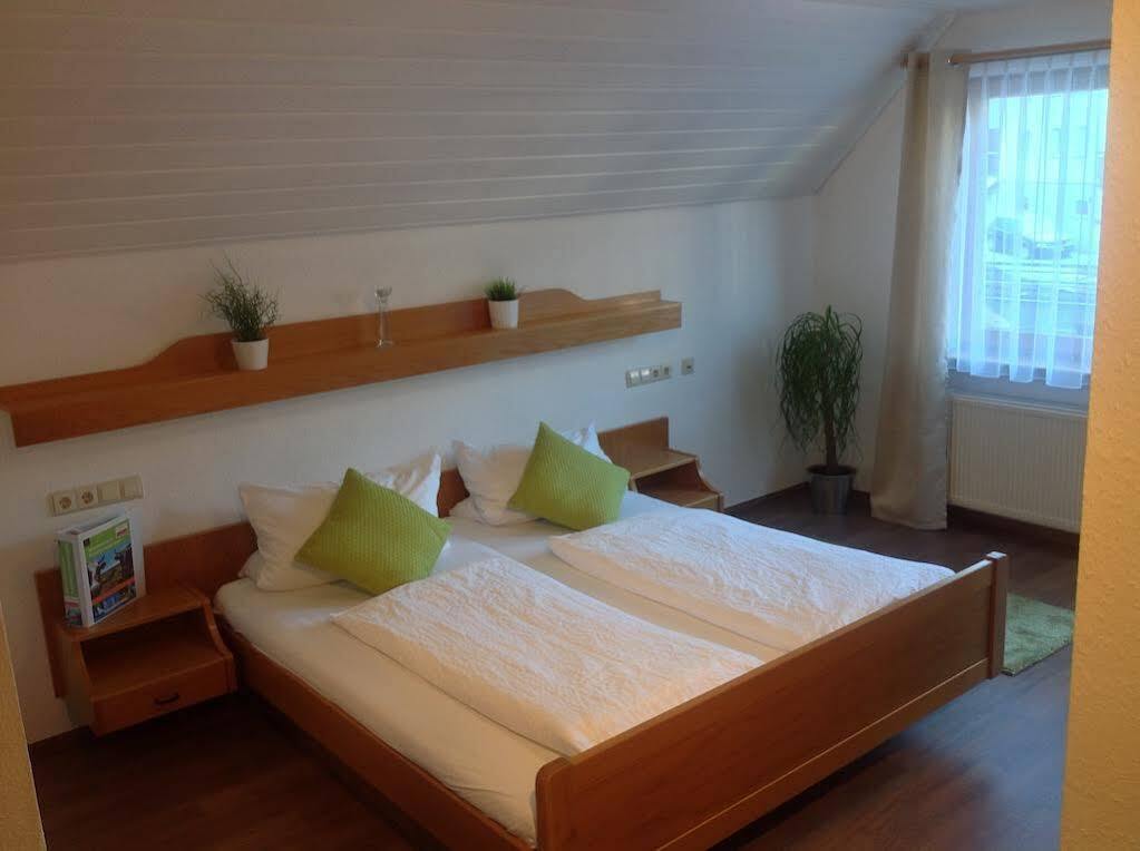 Self-Check-In Ferienwohnungen & Apartments Am Bergsee Triberg im Schwarzwald Exterior photo